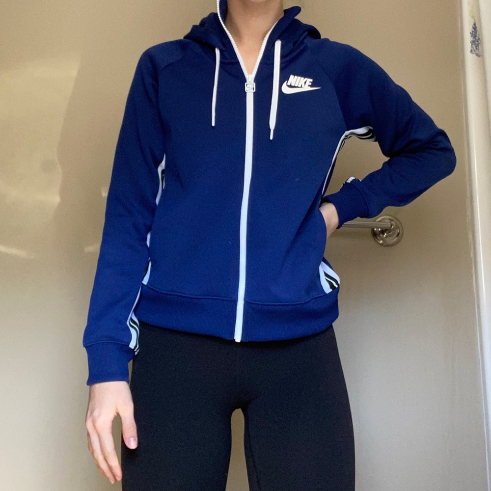 Nike Cropped Zip Up Hoodie